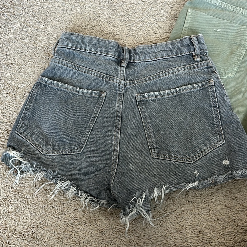 ZARA SHORTS - Picture 2 of 3
